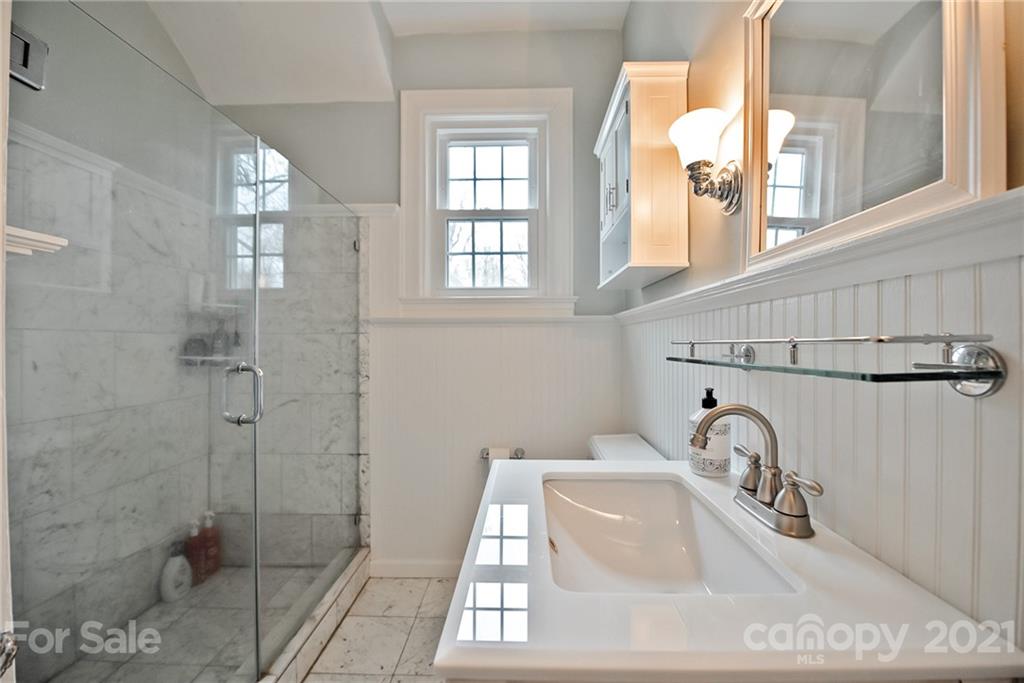 2227 Sharon Road Charlotte, NC 28207 - Photo 20 of 27 Gallery Image 20