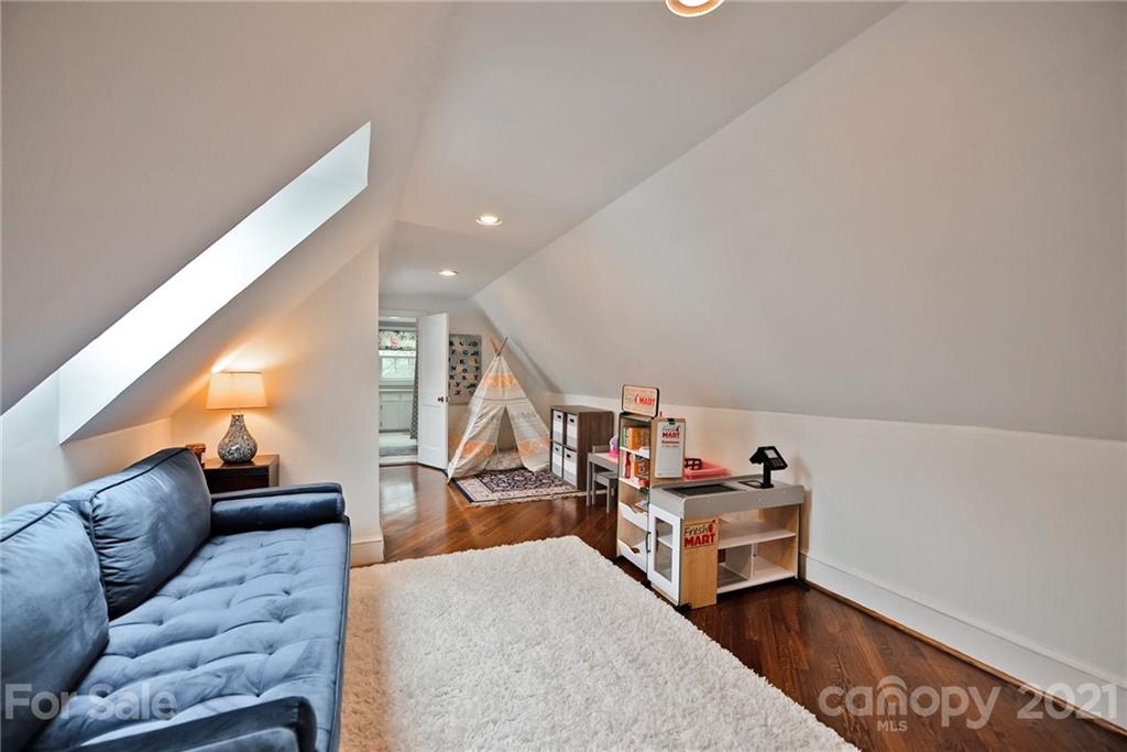 2227 Sharon Road Charlotte, NC 28207 - Photo 24 of 27 Gallery Image 24