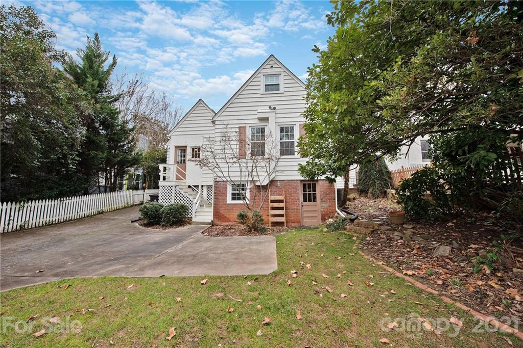 2227 Sharon Road Charlotte, NC 28207 - Photo 26 of 27 Gallery Image 26