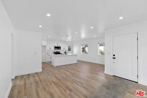 $1,975,000 | 4723 Albury Avenue, Lakewood, CA 90713