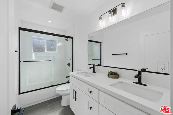 $1,975,000 | 4723 Albury Avenue, Lakewood, CA 90713