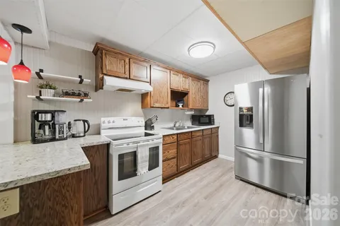 $574,900 | 138 Whispering Pines Drive, Hudson, NC 28638