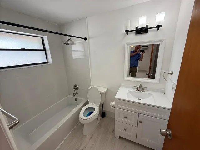 $1,595 | 347 Elm Street, Hollywood, FL 33019