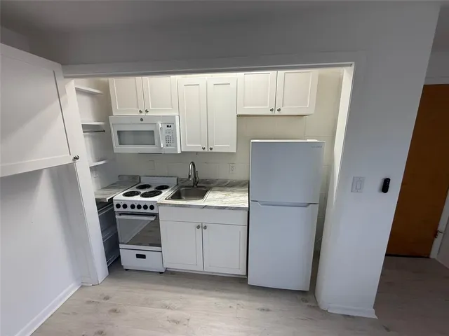 $1,595 | 347 Elm Street, Hollywood, FL 33019