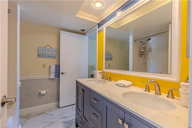 $5,000 | 870 Meadowland Drive, Unit C, Naples, FL 34108