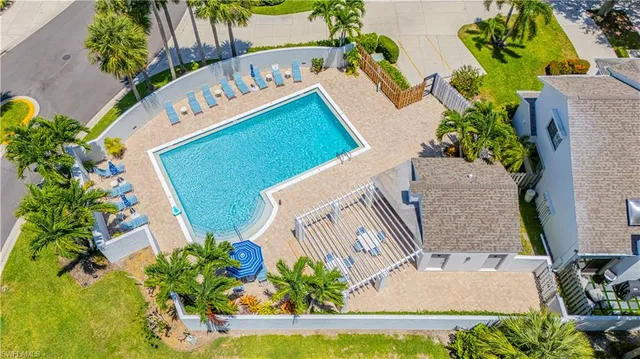 $5,000 | 870 Meadowland Drive, Unit C, Naples, FL 34108