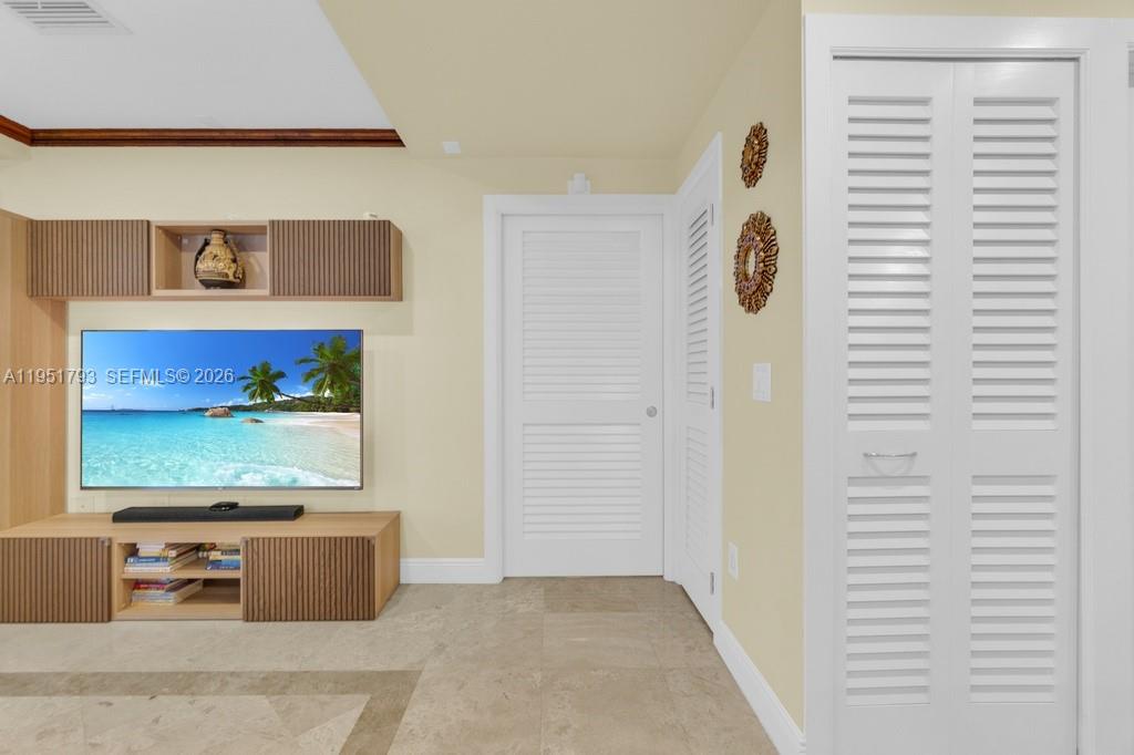 3655 Southwest 17th Street Miami, FL 33145 - Photo 11 of 16