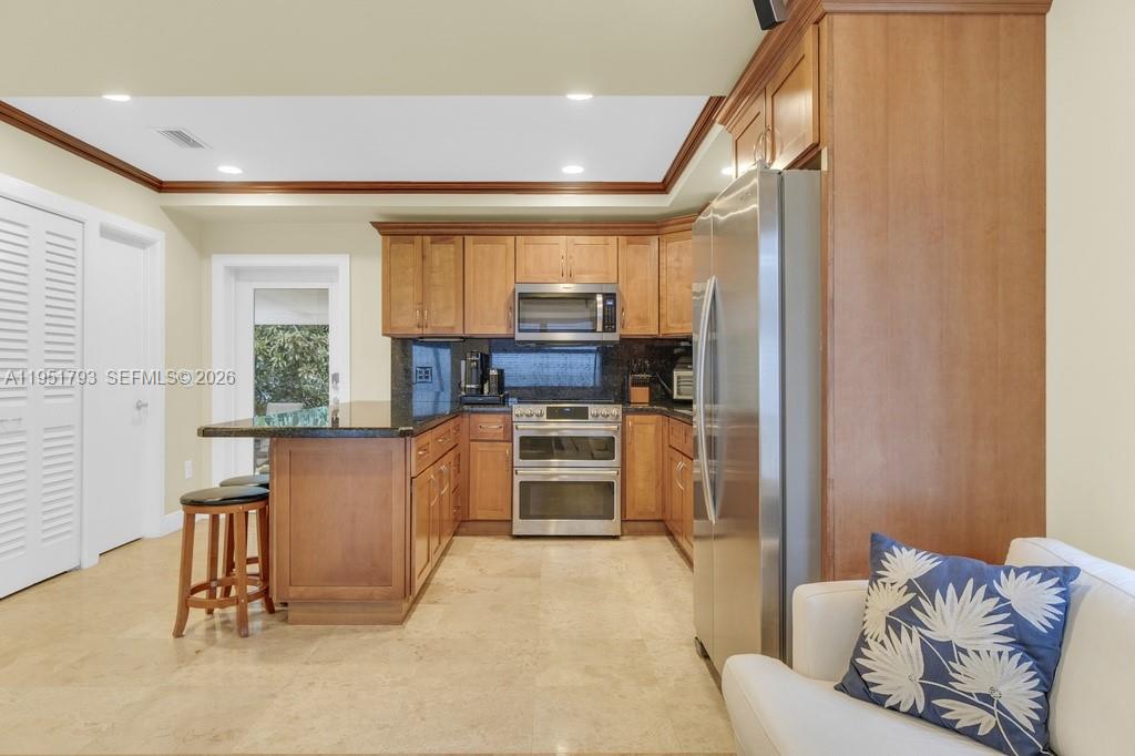 3655 Southwest 17th Street Miami, FL 33145 - Photo 13 of 16