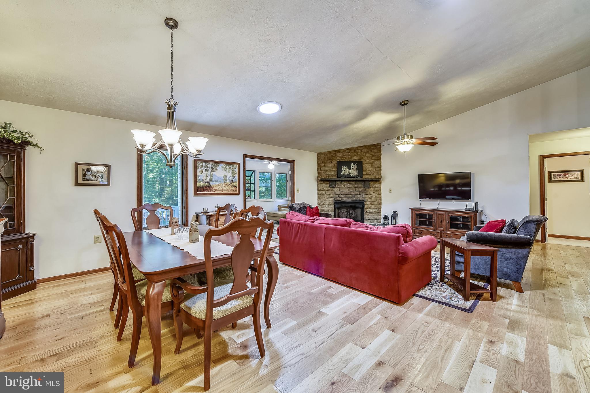 106 Federal Road Locust Grove, VA 22508 - Photo 6 of 43 Living/Dining Room looking to fireplace..
