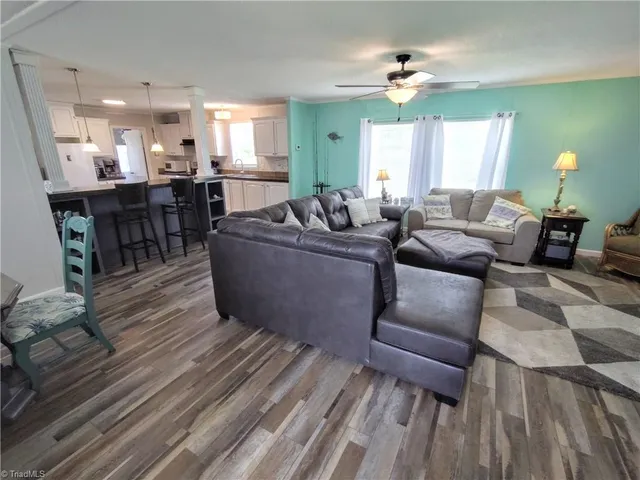 $409,900 | 881 Island Road, Harkers Island, NC 28531