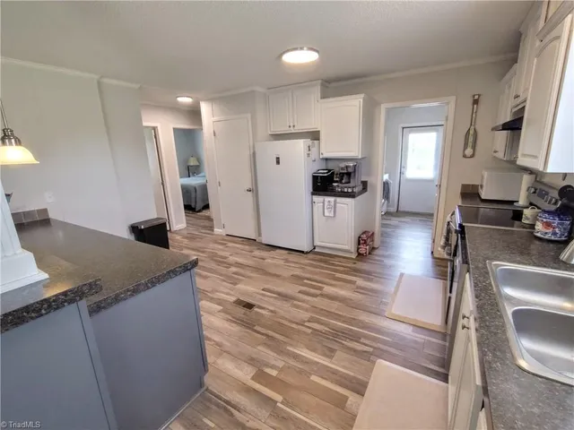 $409,900 | 881 Island Road, Harkers Island, NC 28531