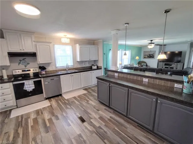 $409,900 | 881 Island Road, Harkers Island, NC 28531