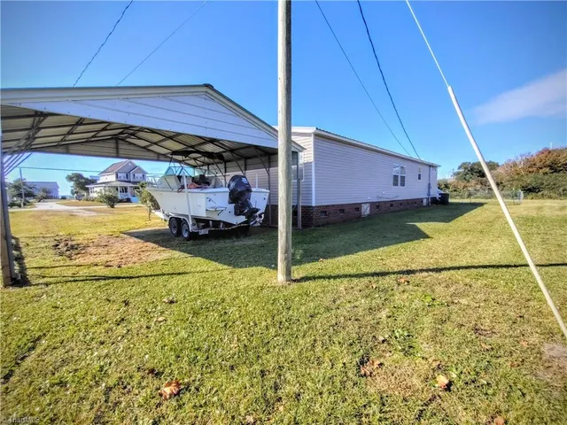 $409,900 | 881 Island Road, Harkers Island, NC 28531