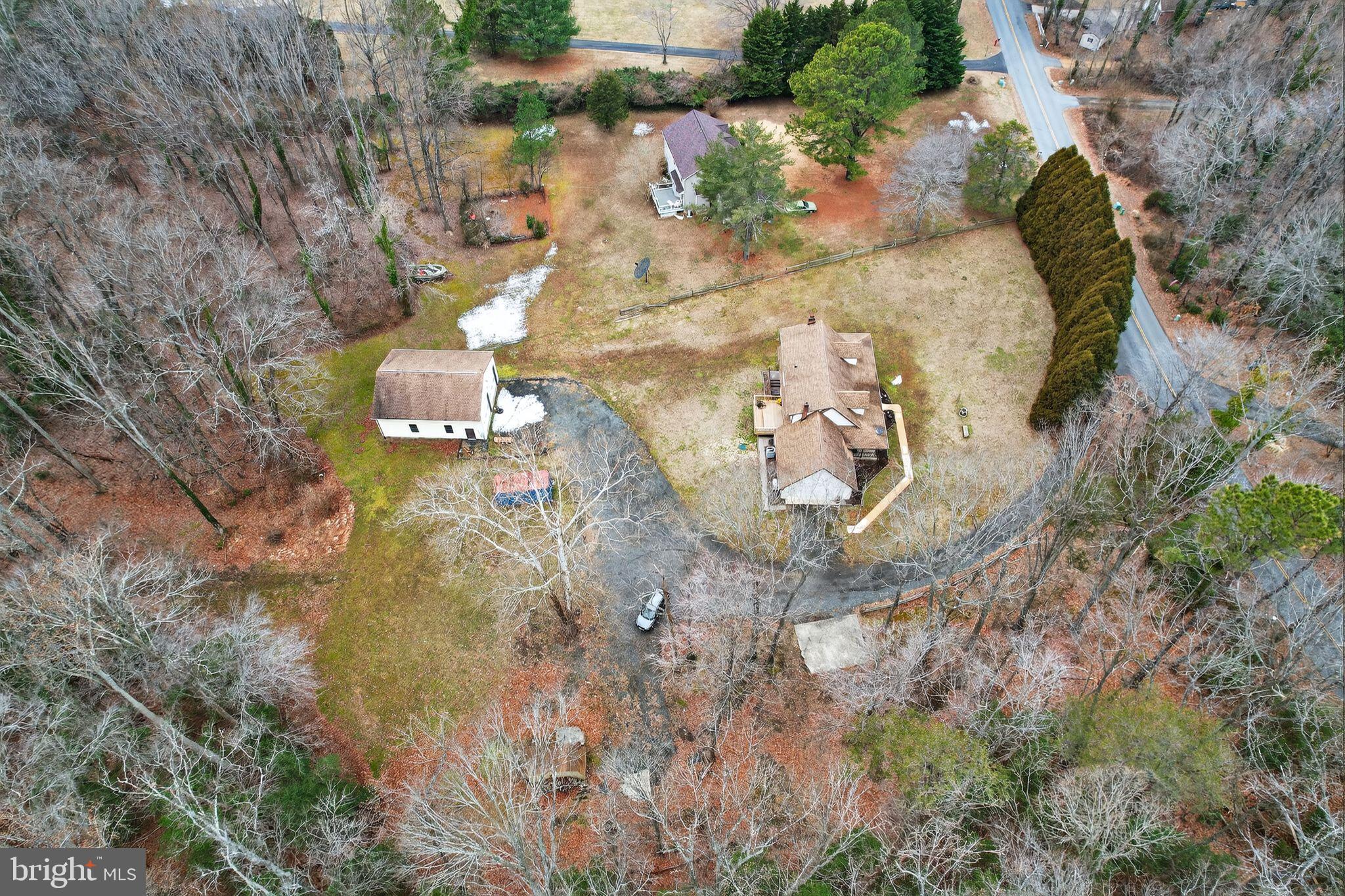 43447 Drum Cliff Road Hollywood, MD 20636 - Photo 7 of 37 Serene countryside retreat with spacious grounds.