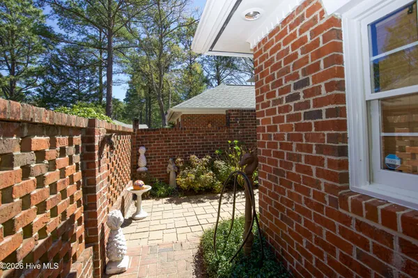 $425,000 | 3 Drayton Court, Southern Pines, NC 28387