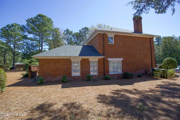 $425,000 | 3 Drayton Court, Southern Pines, NC 28387