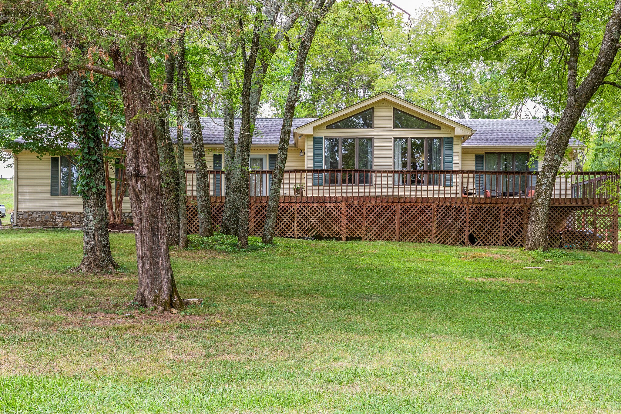 21 Cooks Road Mount Juliet, TN 37122 - Photo 2 of 35 a front view of a house with a yard and trees
