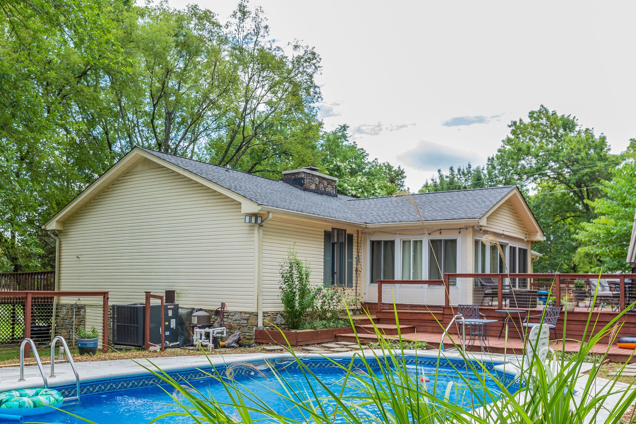 21 Cooks Road Mount Juliet, TN 37122 - Photo 27 of 35 a view of backyard of house with seating space