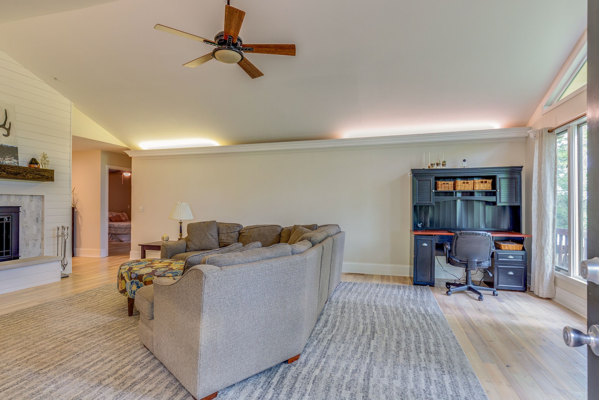 21 Cooks Road Mount Juliet, TN 37122 - Photo 5 of 35 a living room with furniture and a wooden floor