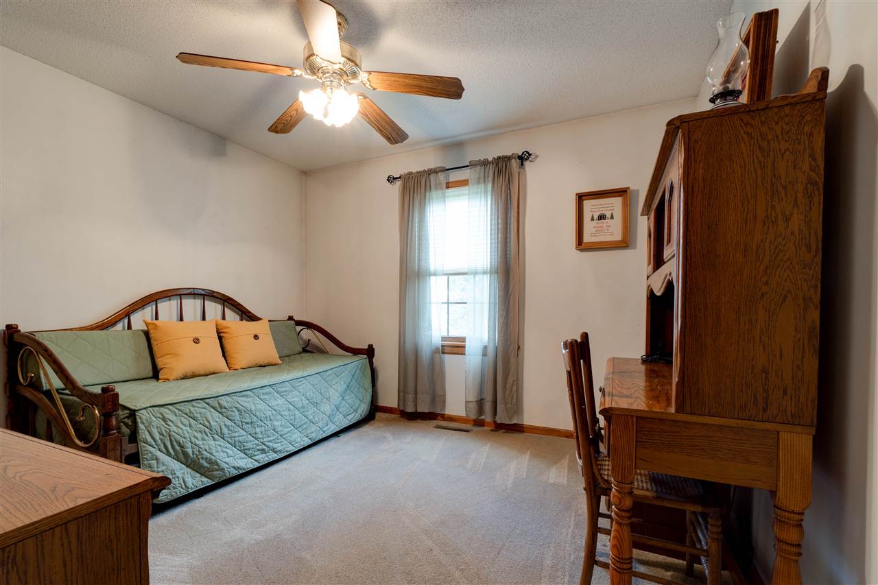 1004 9th Street Kalona, IA 52247 - Photo 23 of 48 Gallery Image 23