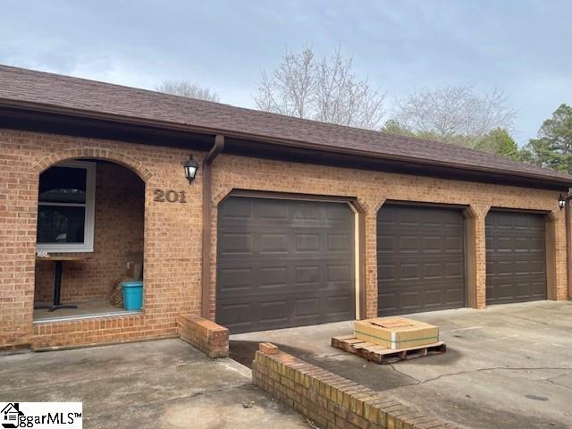 201 Ponder Road Greer, SC 29651 - Photo 5 of 35