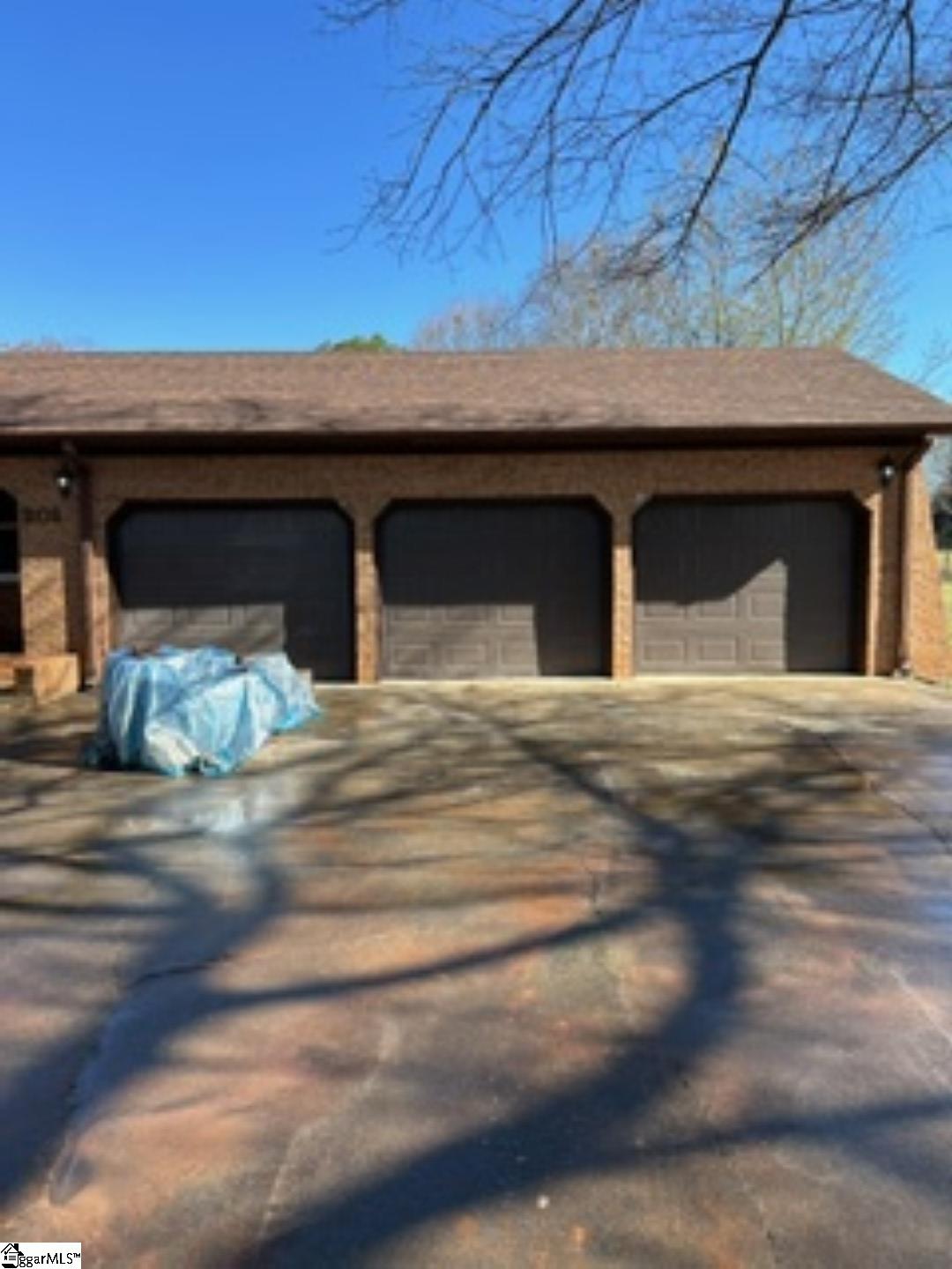 201 Ponder Road Greer, SC 29651 - Photo 6 of 35