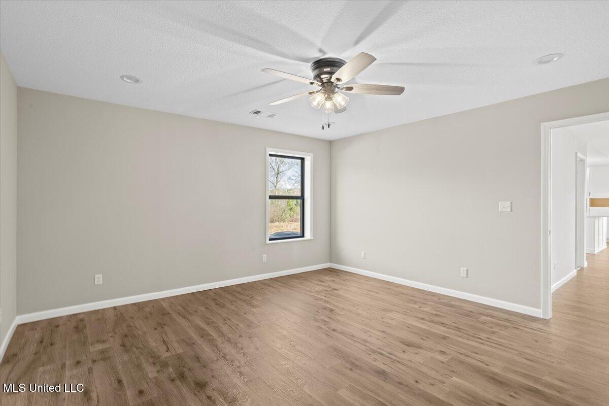 52 Jack Davis Road Wiggins, MS 39577 - Photo 17 of 39 17-HJ0A0269