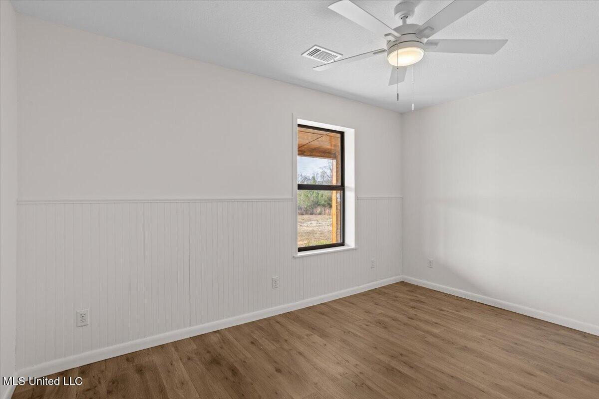 52 Jack Davis Road Wiggins, MS 39577 - Photo 21 of 39 21-HJ0A0193