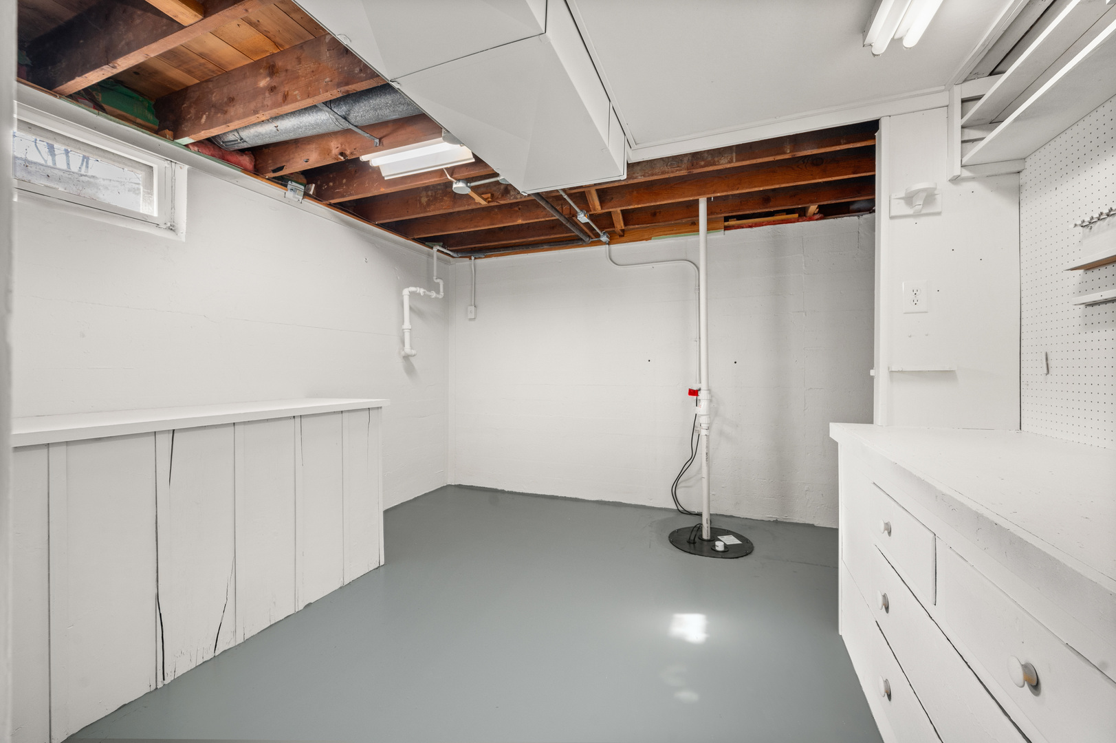 804 Normal Road DeKalb, IL 60115 - Photo 27 of 27 a view of a room with gym equipment