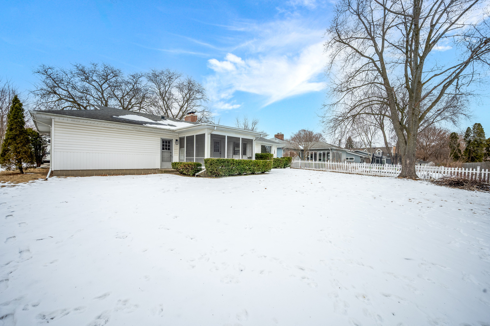 804 Normal Road DeKalb, IL 60115 - Photo 4 of 27 a view of residential house with a yard