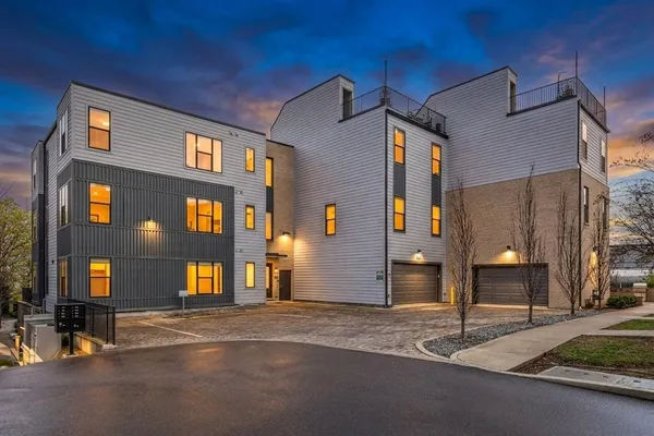 $280,000 | 519 27th Avenue North, Unit 301, Nashville, TN 37209
