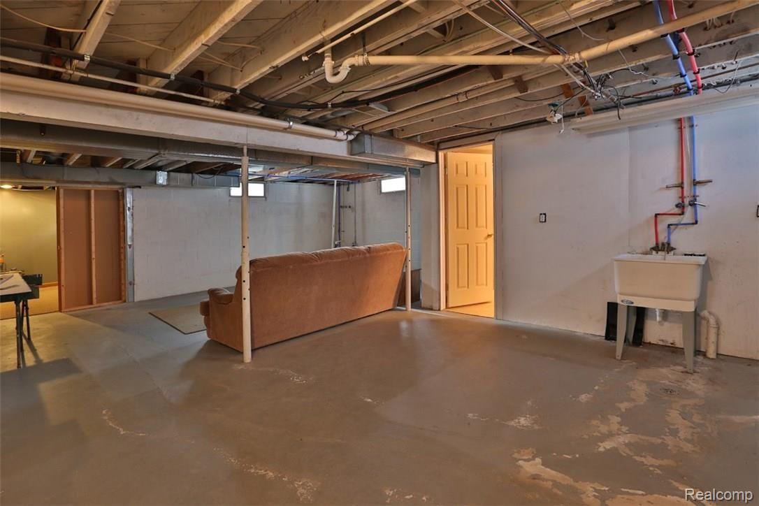 33130 Willow Road New Boston, MI 48164 - Photo 23 of 23 2B8A6445.jpg