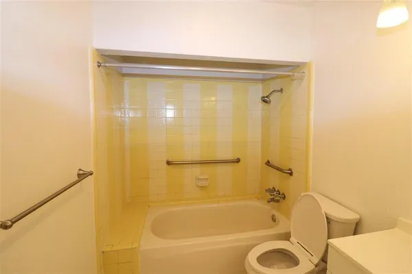 $2,050 | 3417 Rockcrest Drive, Garland, TX 75044