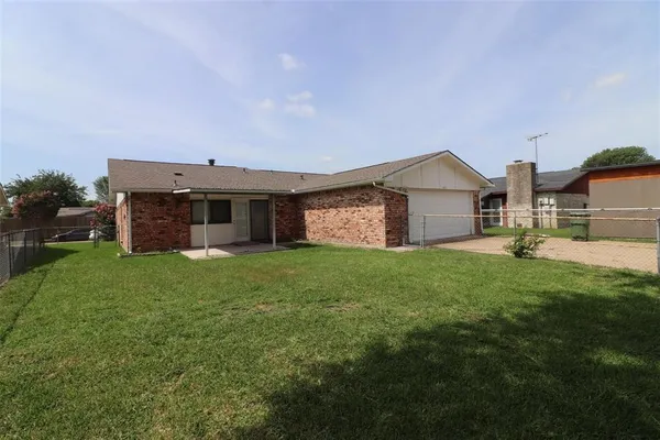 $2,050 | 3417 Rockcrest Drive, Garland, TX 75044