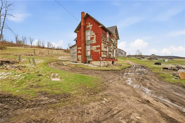 $850,000 | 400 Wable Drive, Fort Hill, PA 15540
