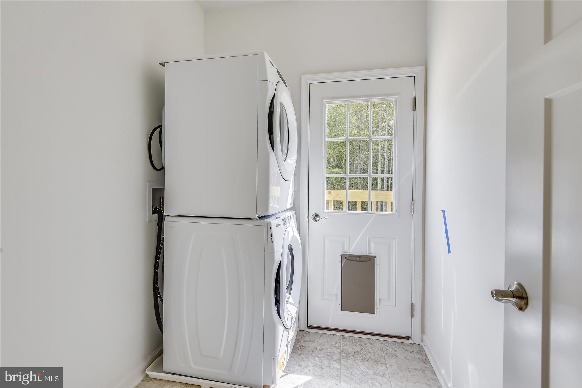 1 Ac Corner Road Sumerduck, VA 22742 - Photo 24 of 31 a view of walk in closet with window