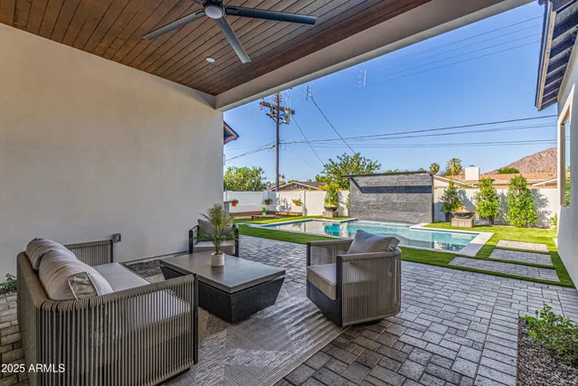 $2,175,000 | 5420 East Verde Lane, Phoenix, AZ 85018