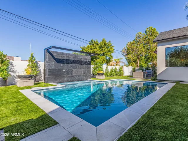 $2,175,000 | 5420 East Verde Lane, Phoenix, AZ 85018