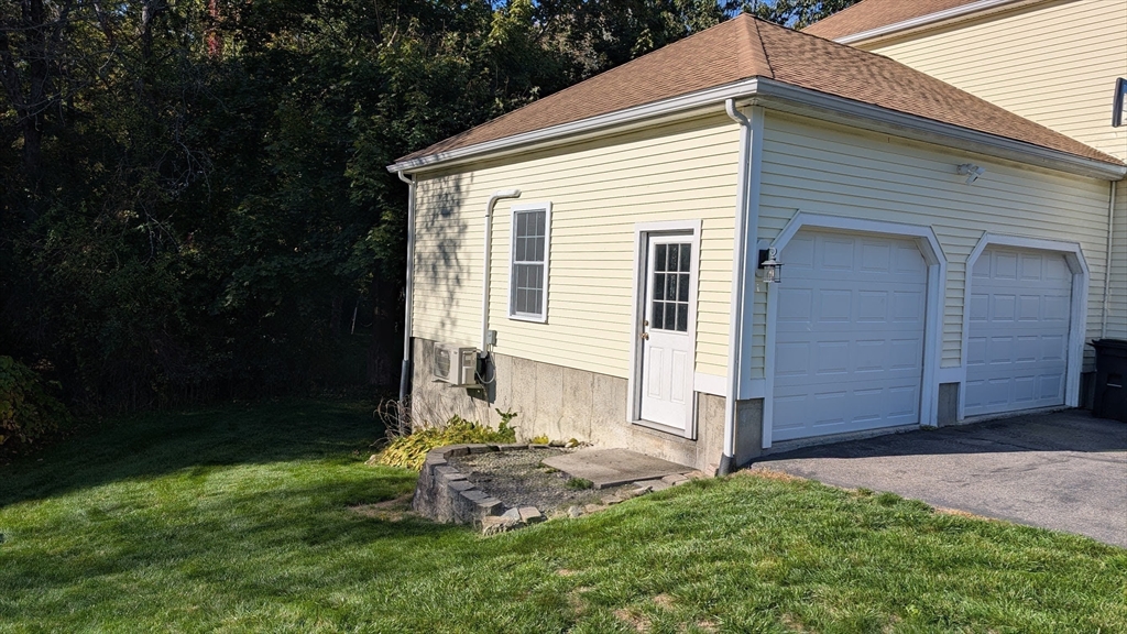 76 Karen's Way Raynham, MA 02767 - Photo 4 of 42