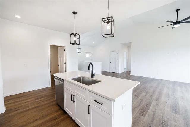 $439,900 | 201 Edgewater Court, Theresa, WI 53091