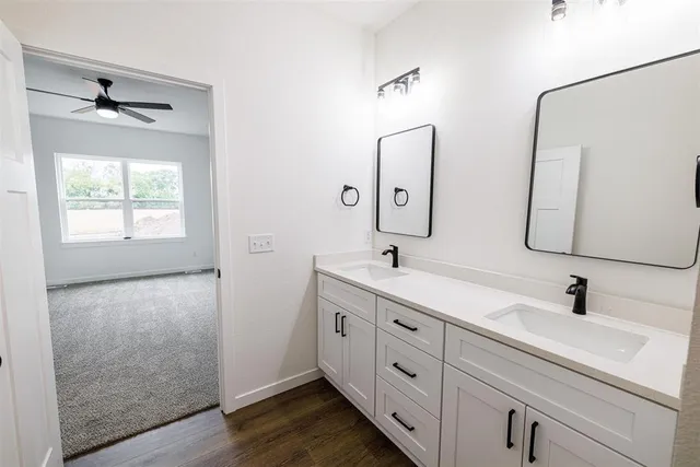 $439,900 | 201 Edgewater Court, Theresa, WI 53091