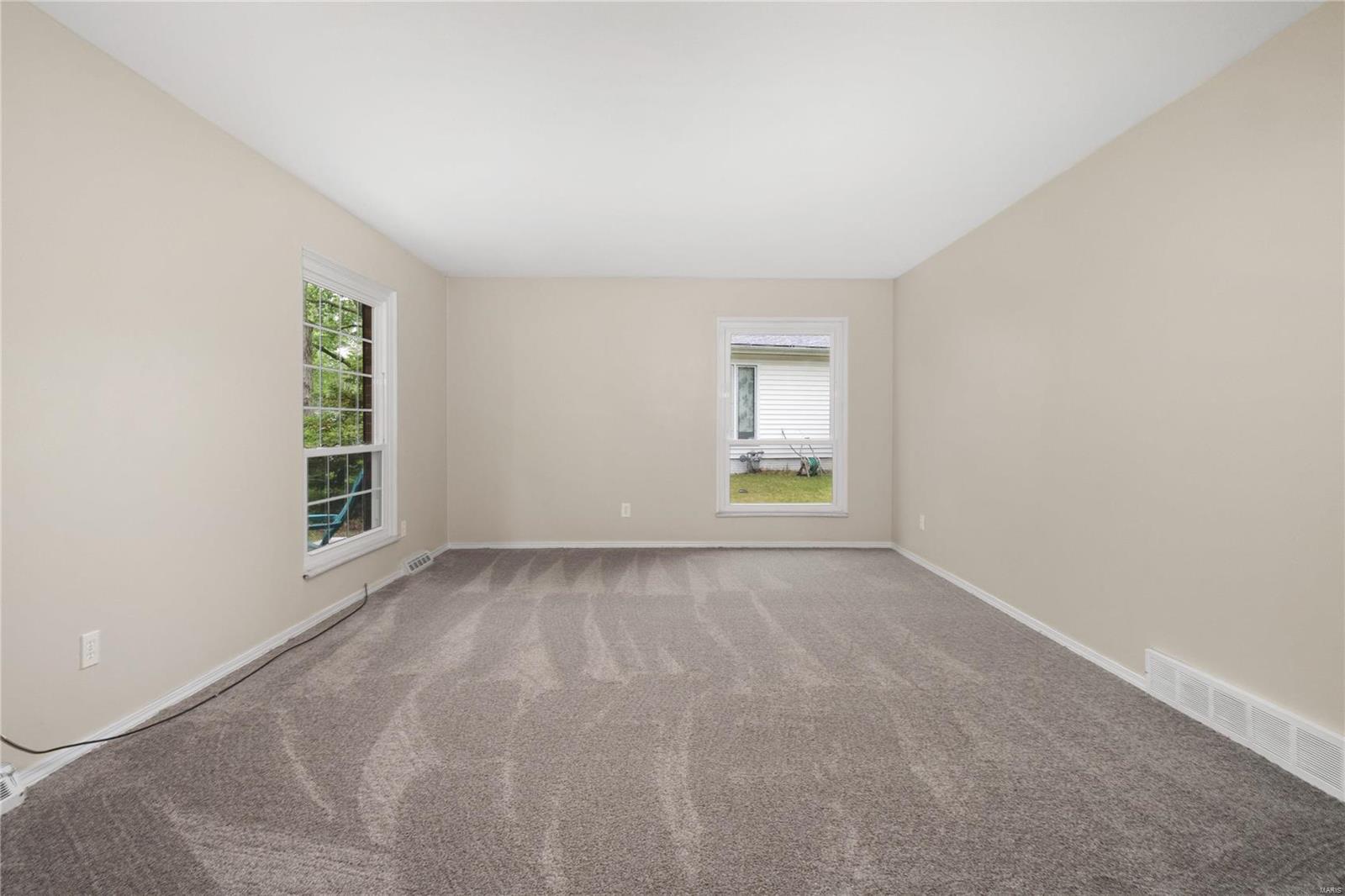 312 Bunker Hill Road Belleville, IL 62221 - Photo 5 of 36 Gallery Image 5