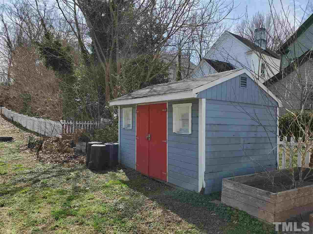704 East Lane Street Raleigh, NC 27601 - Photo 5 of 17