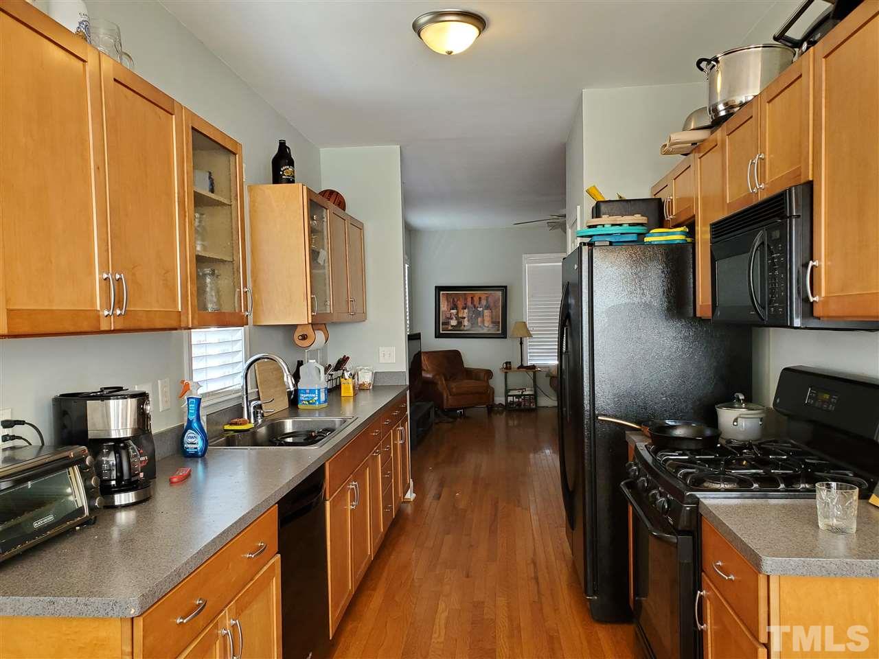 704 East Lane Street Raleigh, NC 27601 - Photo 8 of 17