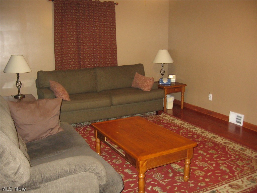 1702 Rockefeller Road Wickliffe, OH 44092 - Photo 9 of 15 Gallery Image 9