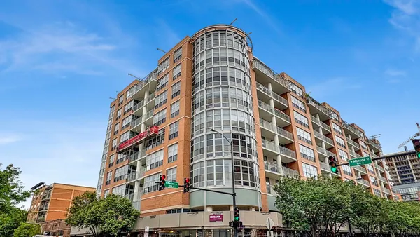 $3,250 | 1200 West Monroe Street, Unit 412, Chicago, IL 60607