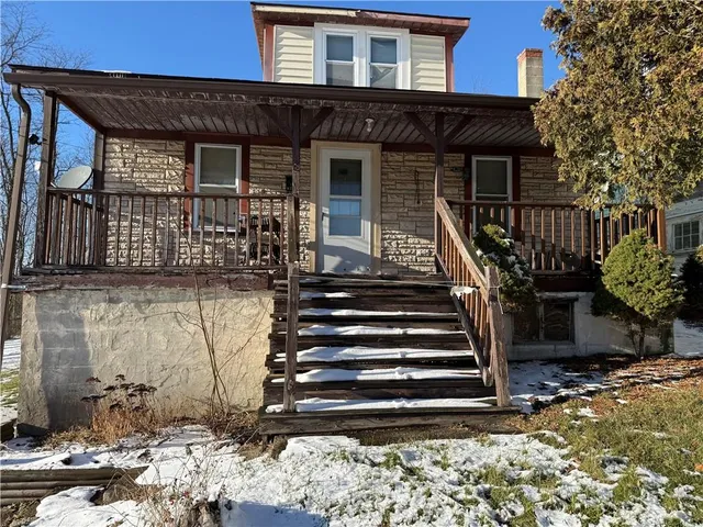 $29,000 | 922 Carbon Avenue, Central City, PA 15926