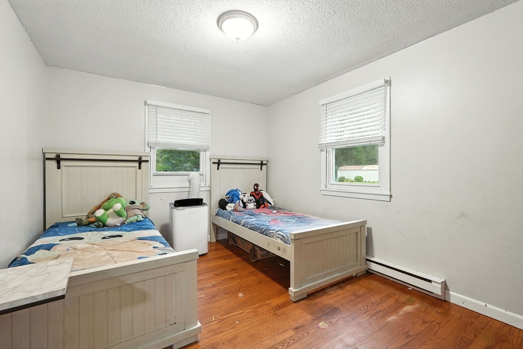 381 North Brook Road Springfield, MA 01119 - Photo 21 of 34