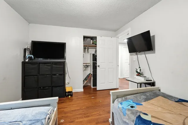 $279,000 | 381 North Brook Road, Springfield, MA 01119