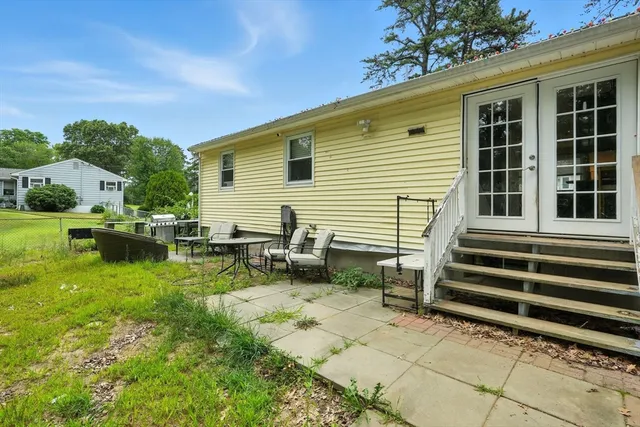$279,000 | 381 North Brook Road, Springfield, MA 01119